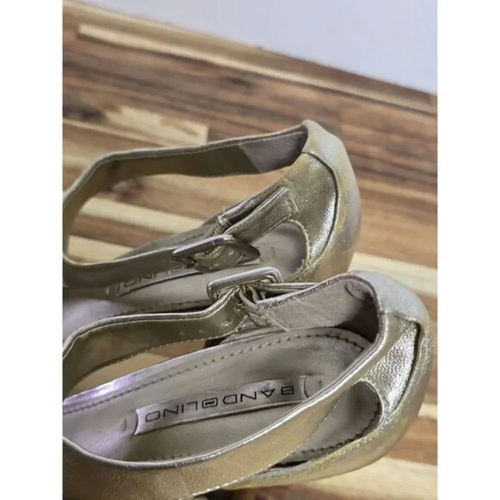 Bandolino Women's Gold Leather Strappy Open Toe Heels Size 9M‎